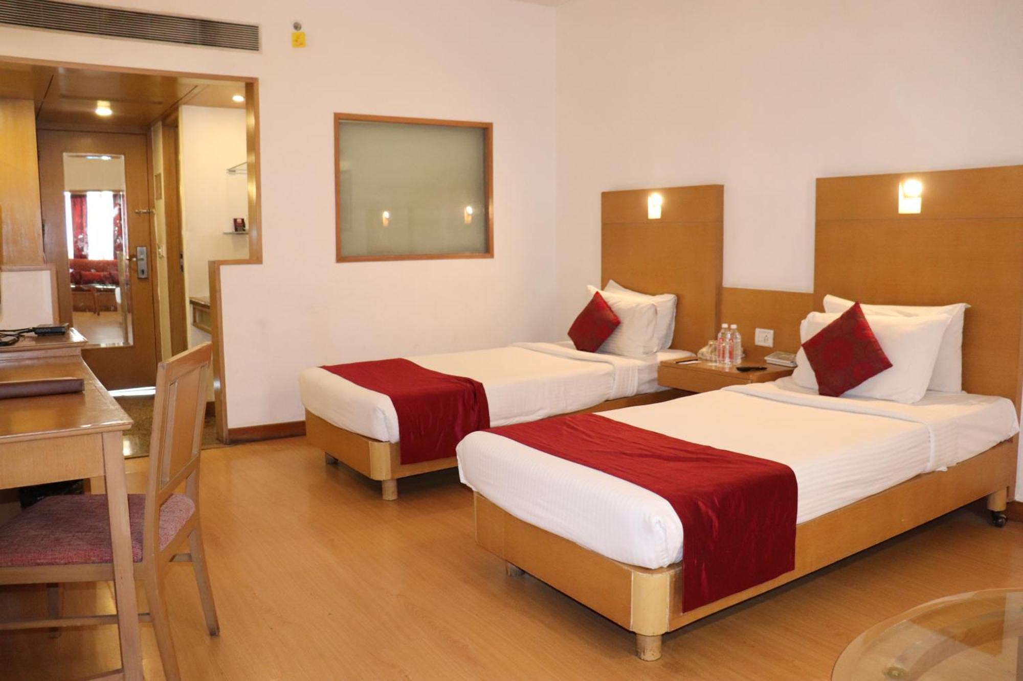 VITS Aurangabad Hotel Bagian luar foto