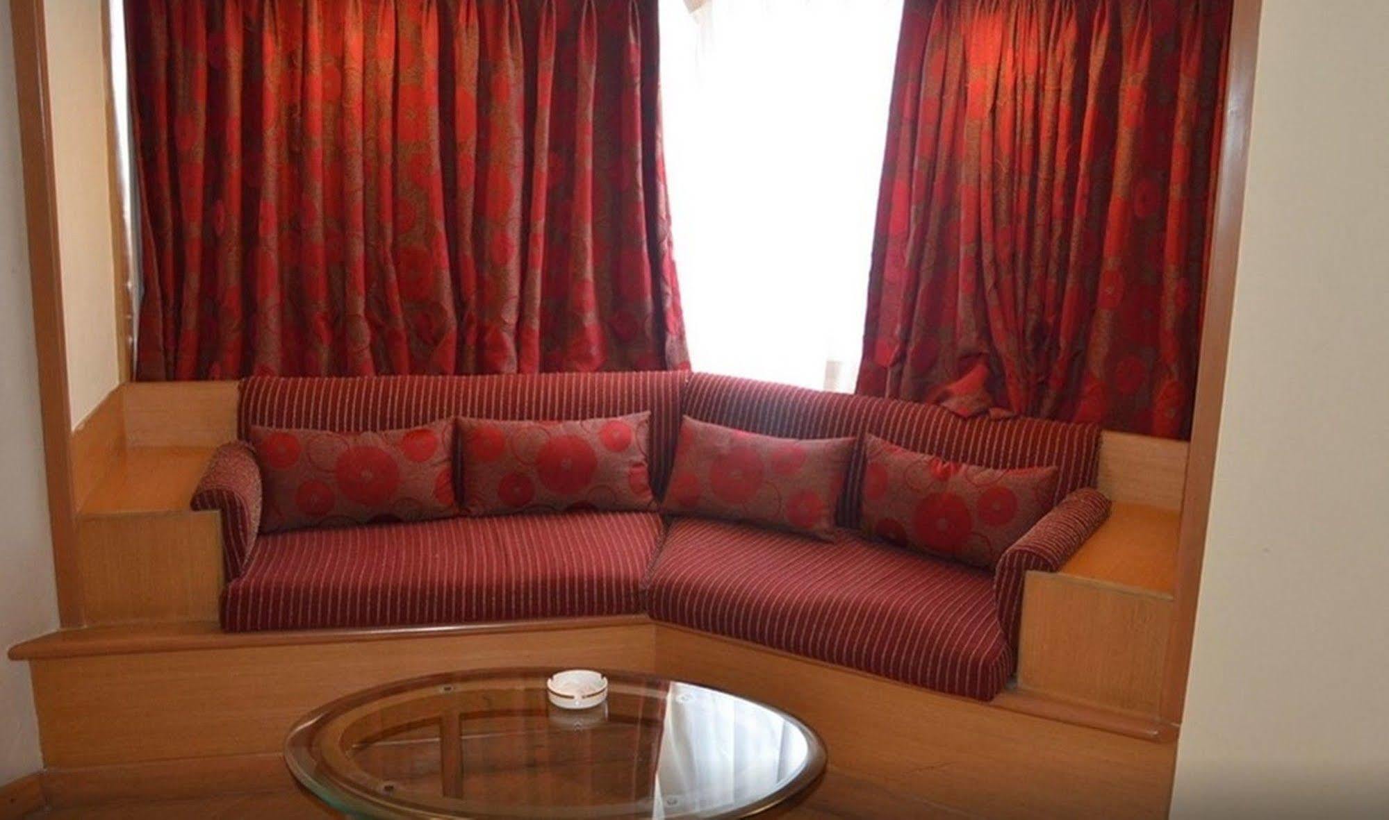 VITS Aurangabad Hotel Bagian luar foto